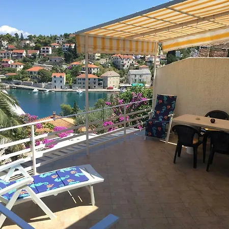 Edi Apartment Splitska